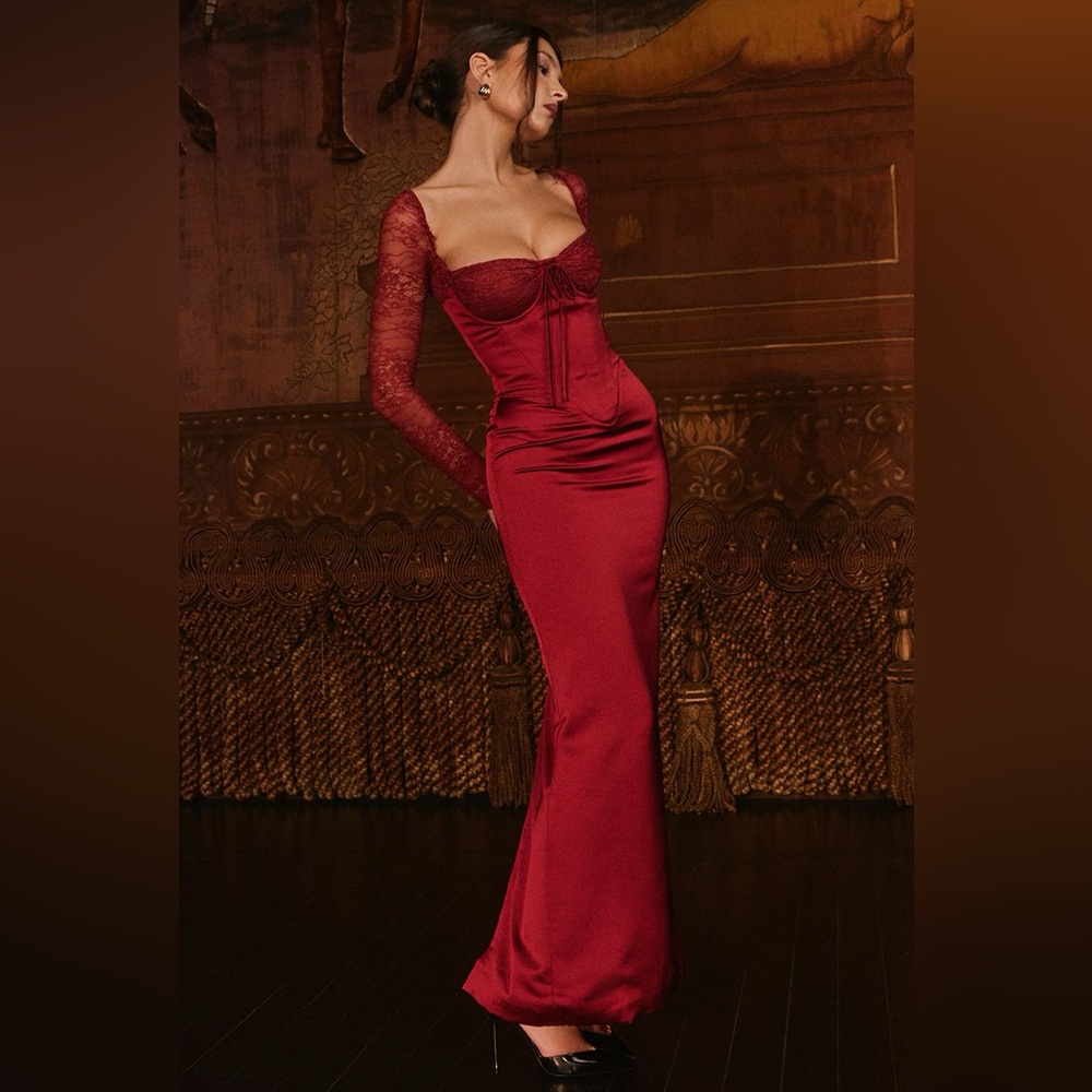 HOUSE OF CB XS A-C 'Perdi' Berry Satin Maxi Dress with Corset NWOT size XS - Picture 5 of 15